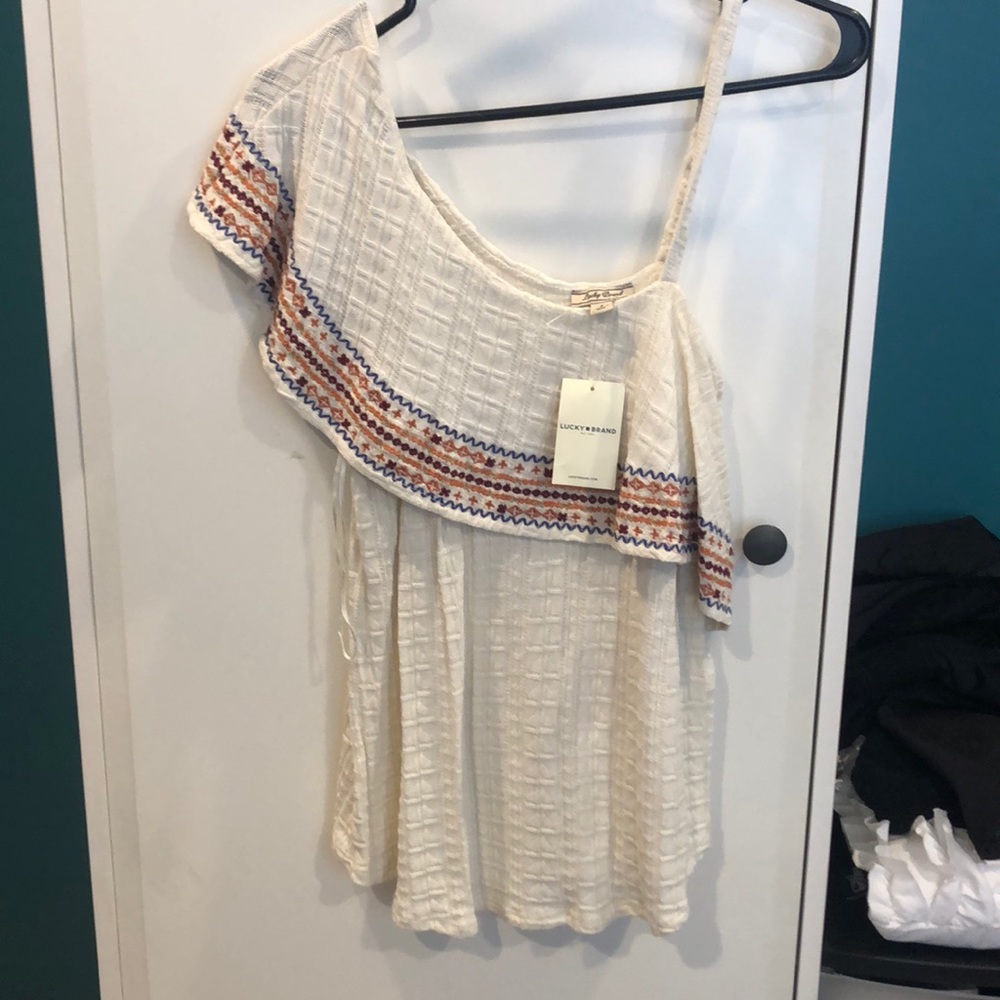 Lucky Brand top